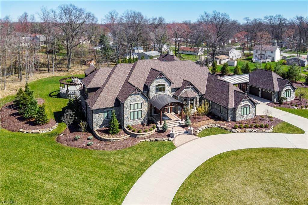 21140 Cedar Creek Drive - Photo 1