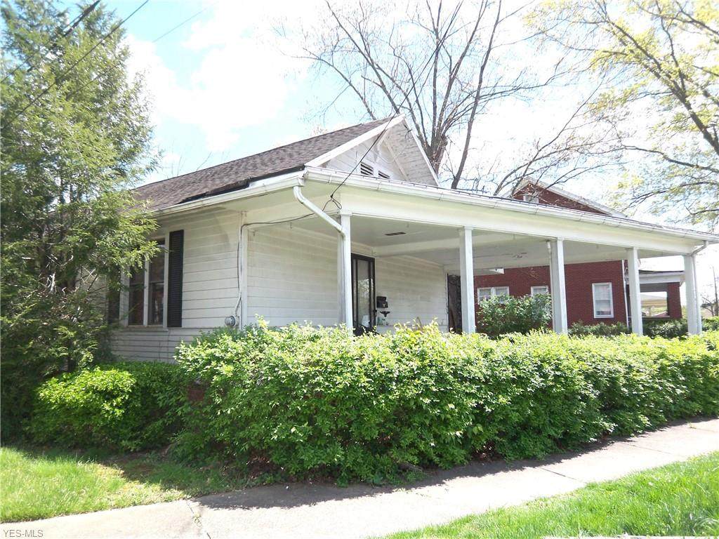 1616 Park Avenue - Photo 1