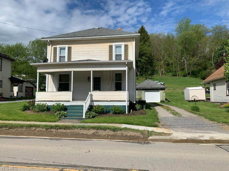423 Main Street - Photo 1