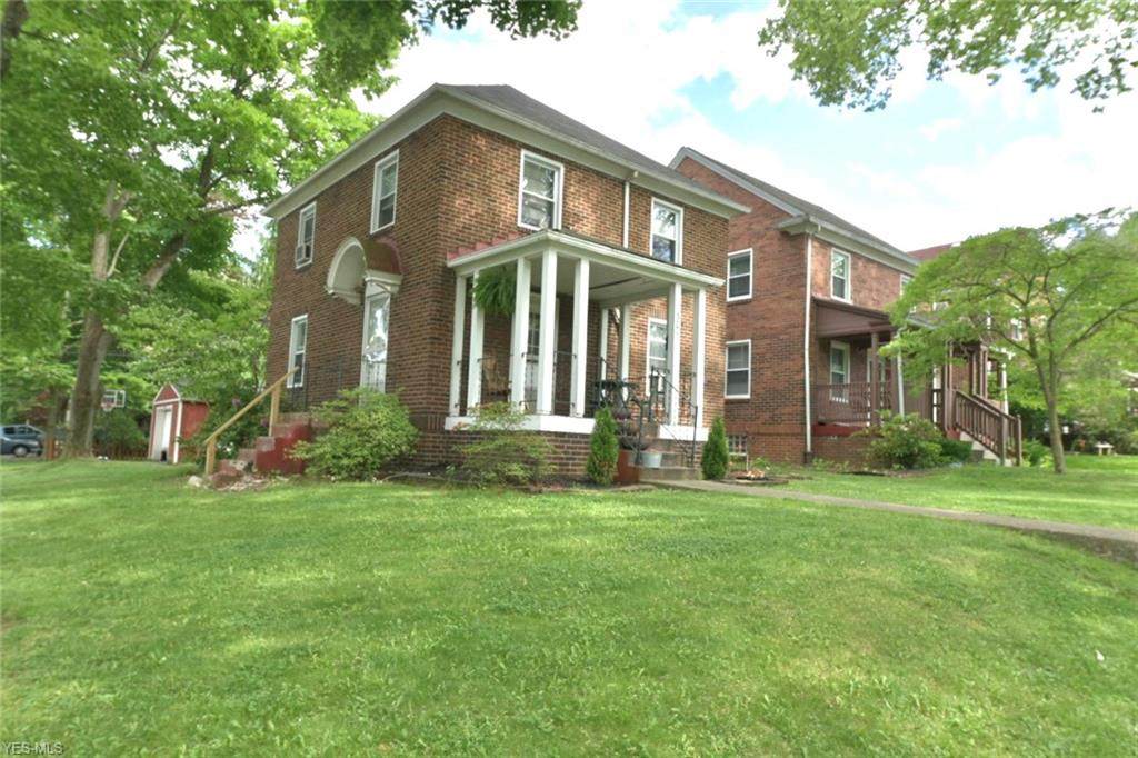 301 Pennsylvania Avenue - Photo 1
