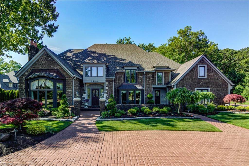 1540 Roseland Way - Photo 1