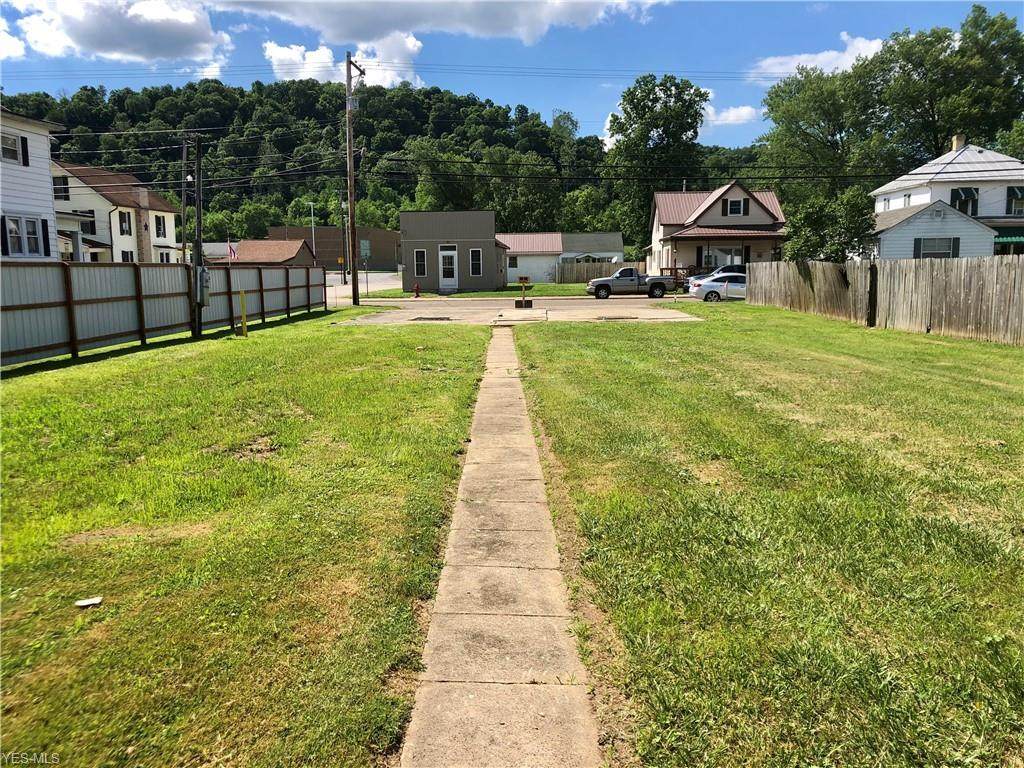 909 Grandview Avenue - Photo 1