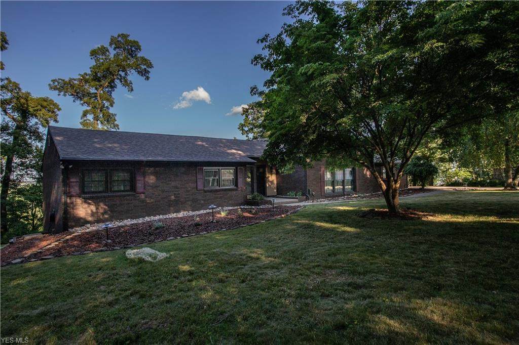 332 Sarah Boulevard - Photo 1