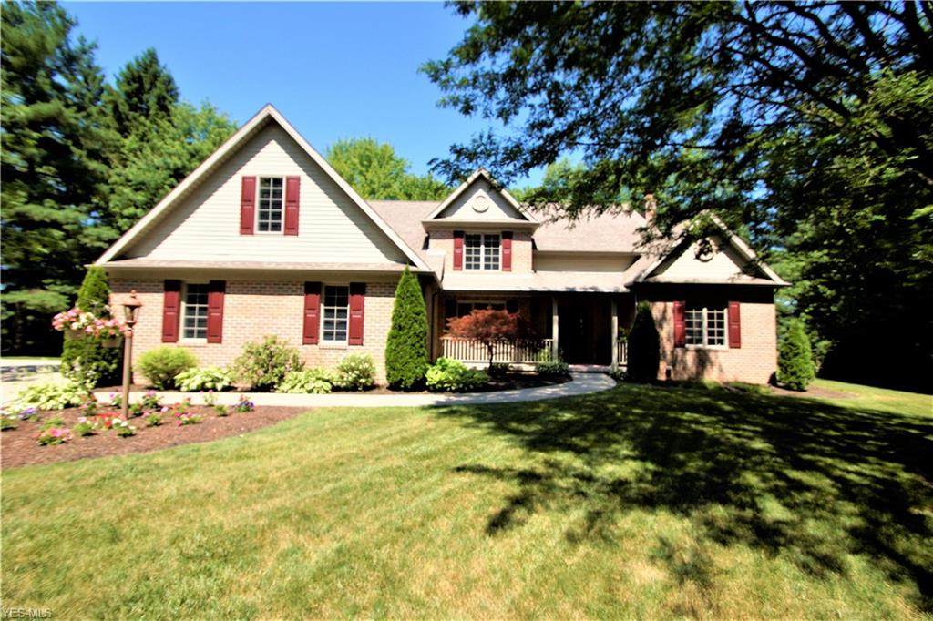2870 Hunters Trail - Photo 1