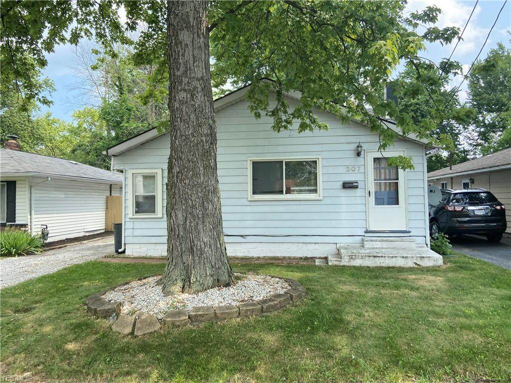 207 Plymouth Road - Photo 1