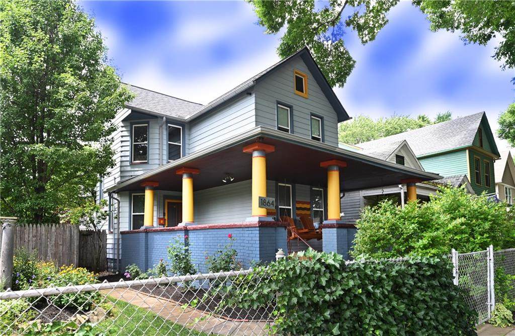 1864 50 Street - Photo 1