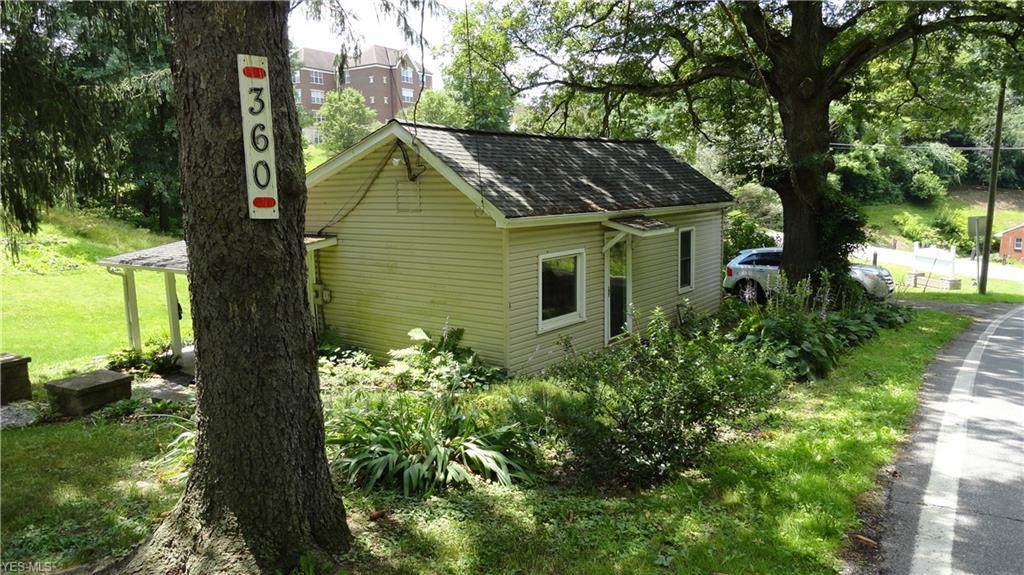 360 Pyramus Road - Photo 1