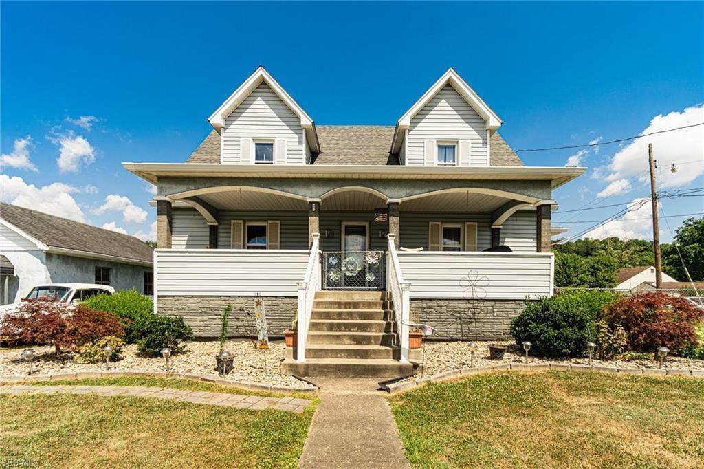 105 8th Avenue - Photo 1