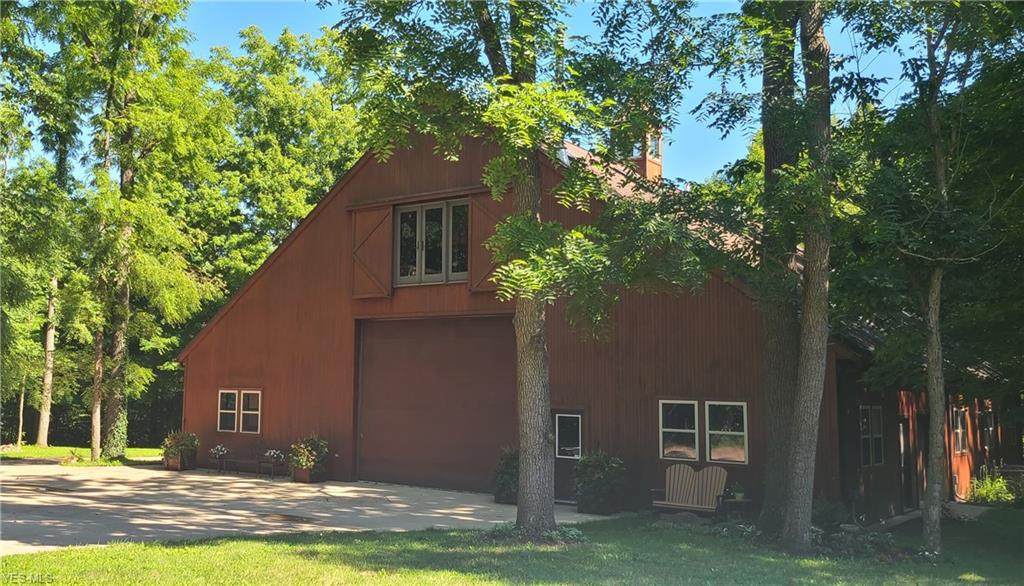 1011 Jarvis Road - Photo 1