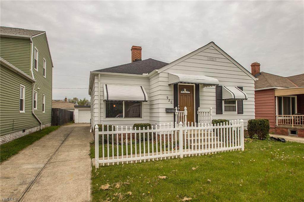920 Dawnwood Drive - Photo 1