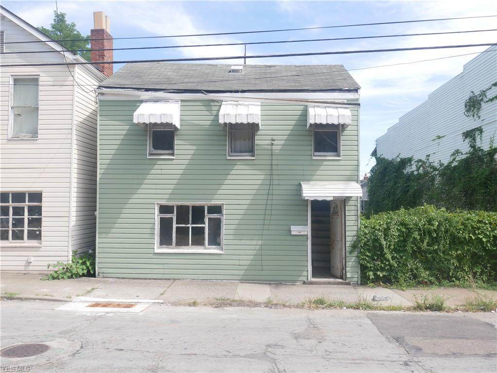 138 7th Street - Photo 1
