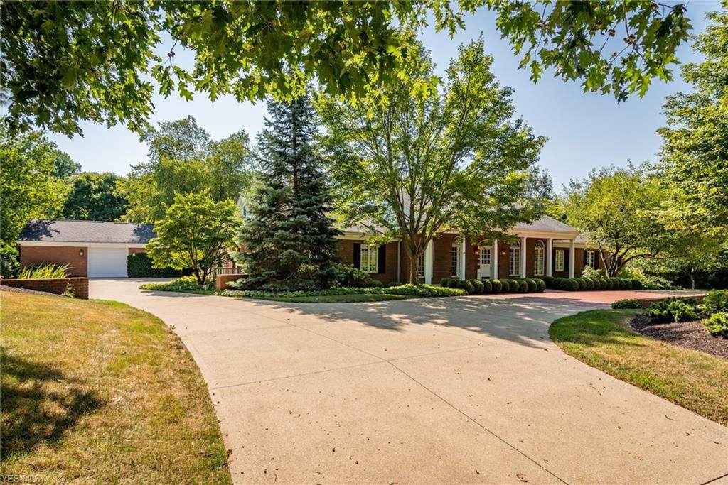 2211 Linwood Court - Photo 1