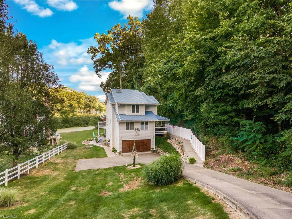 200 Lake Front Drive - Photo 1