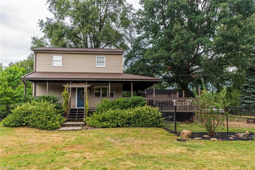 825 Newton Street - Photo 1