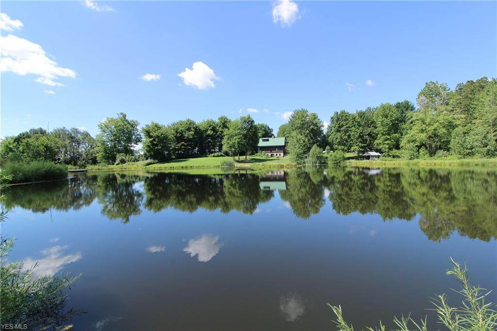 9068 Gregg Road - Photo 1