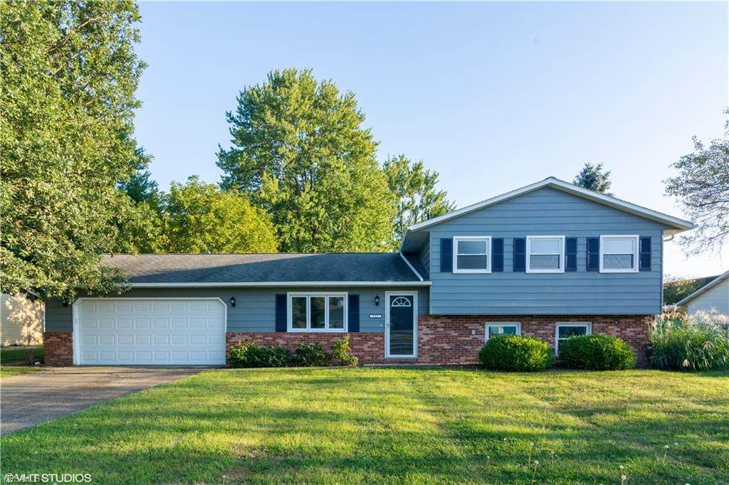 112 Loperwood Lane - Photo 1