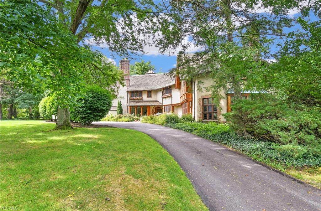 17100 Parkland Drive - Photo 1