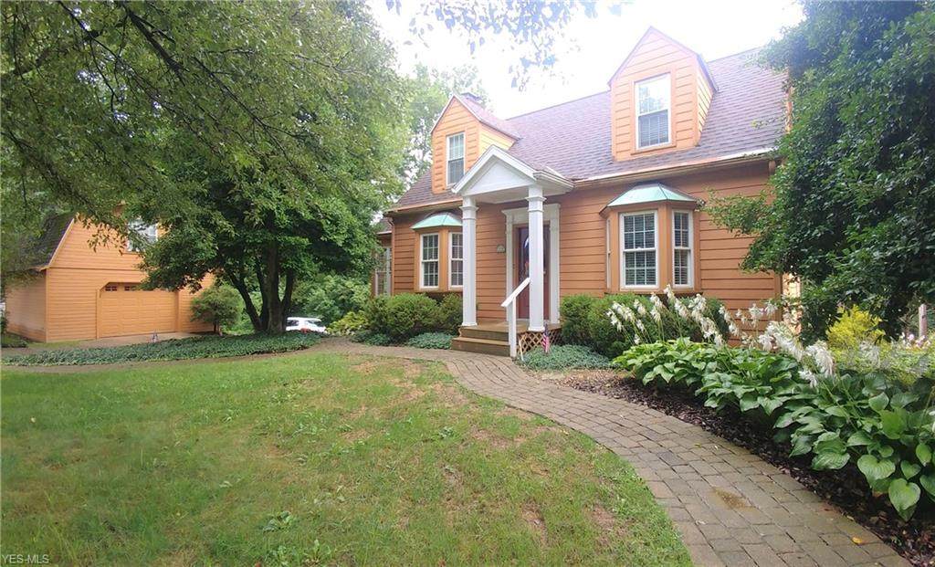 1134 Highland Avenue - Photo 1