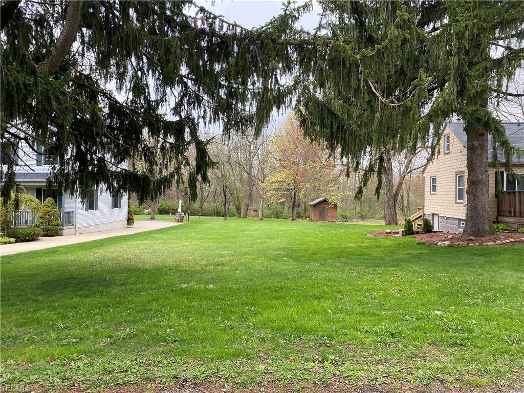 298 Stratford Avenue - Photo 1