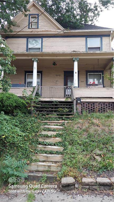 927 5th Street - Photo 1