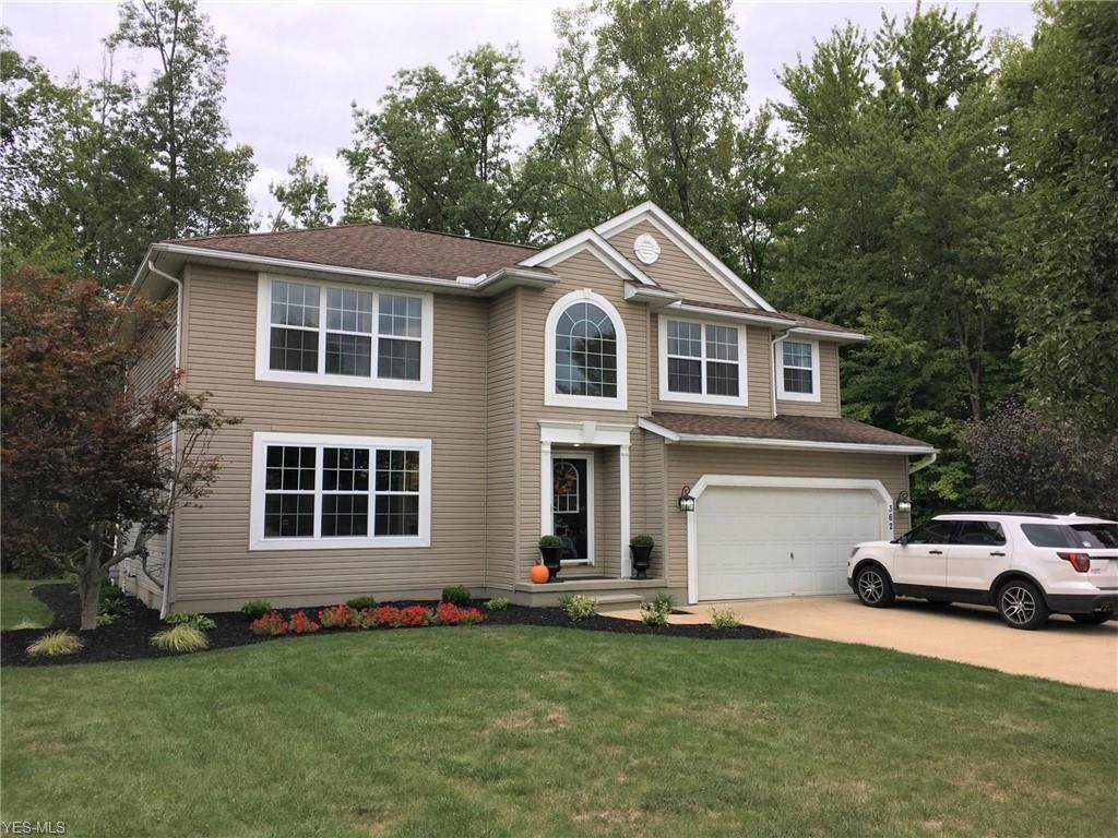 362 Greenview Court - Photo 1