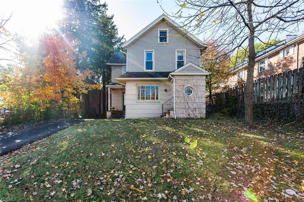 130 Lafayette Road - Photo 1