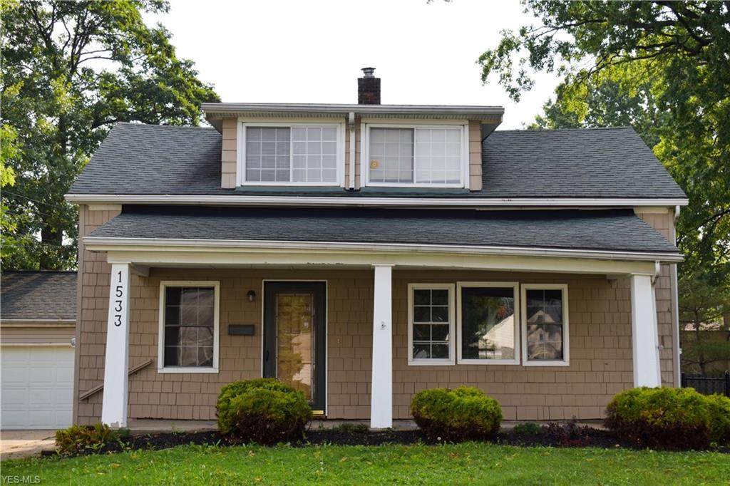 1533 Douglas Road - Photo 1