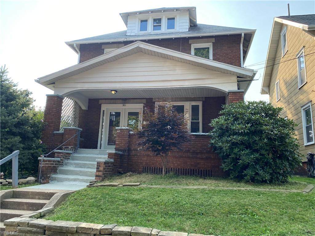 301 Arlington Avenue - Photo 1