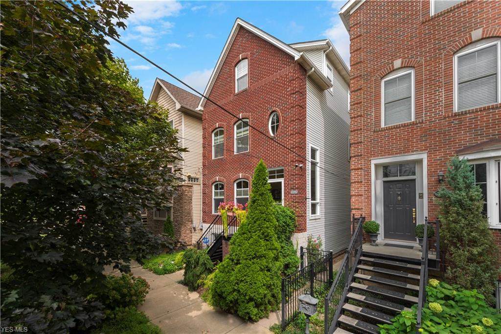 2093 7th Street - Photo 1