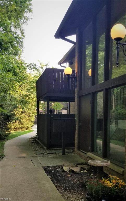 6860 Carriage Hill Drive - Photo 1