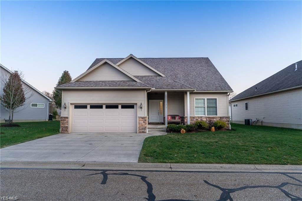 315 Alexis Lane - Photo 1