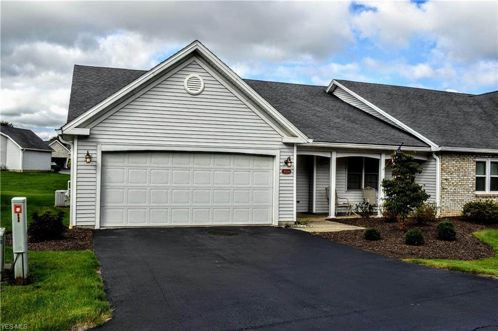 806 Woodfield Court - Photo 1