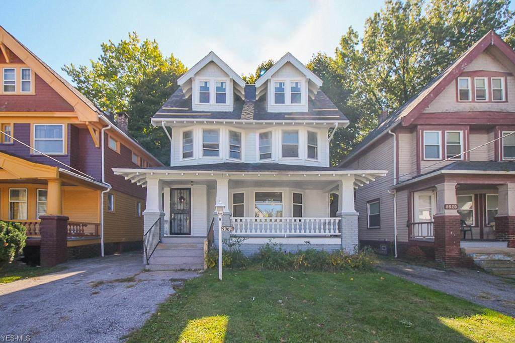 9002 Parmelee Avenue - Photo 1