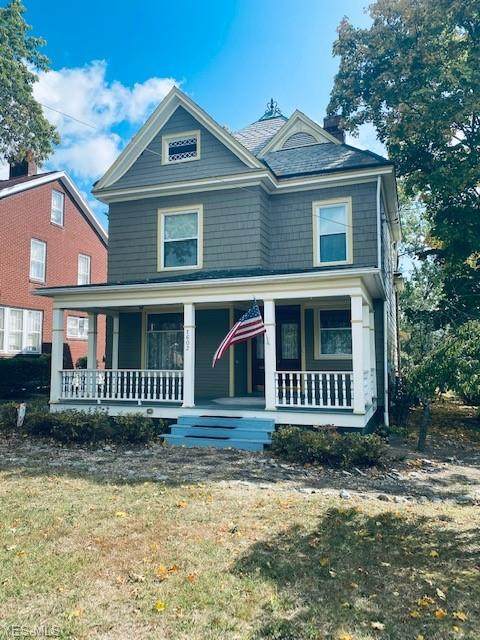 1602 Park Ave - Photo 1