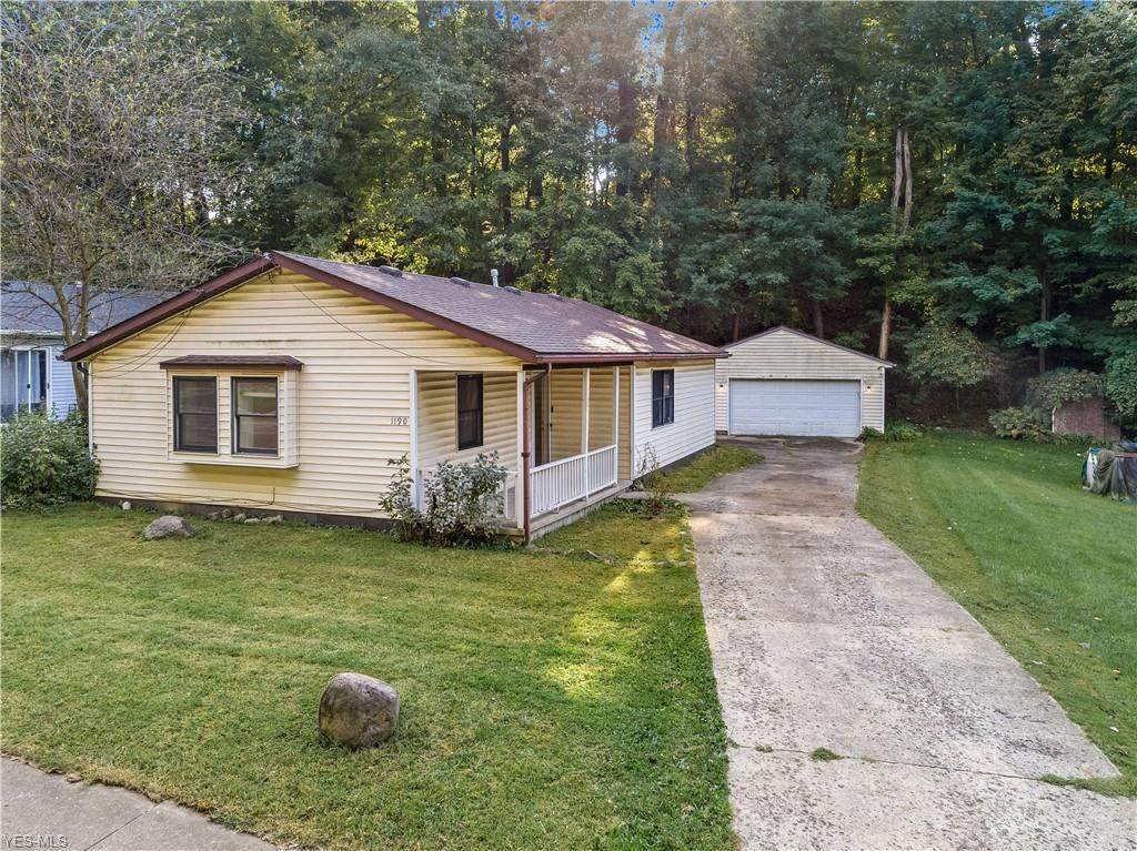 1190 Hazel Street - Photo 1