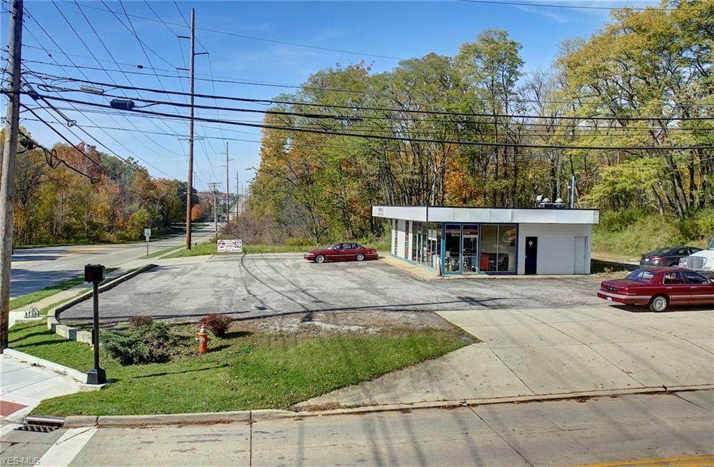 13672 Royalton Road - Photo 1