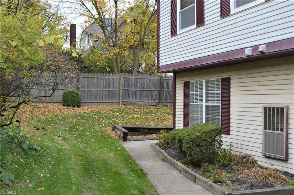 4296 Bennington Boulevard - Photo 1