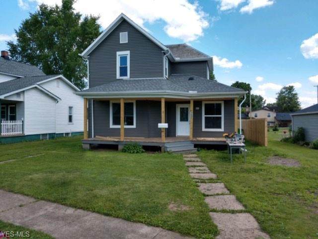 132 6th Street - Photo 1