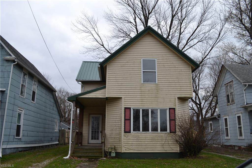 725 Madison Street - Photo 1