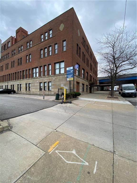 1133 9th Street - Photo 1