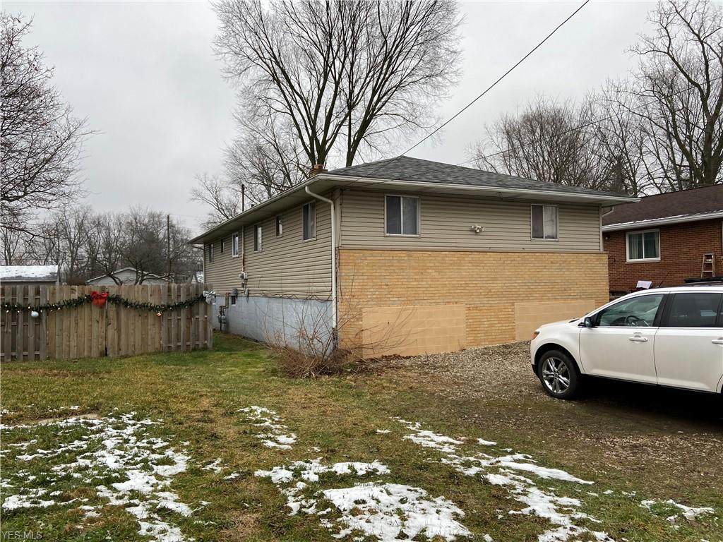 1261 Anna Avenue - Photo 1