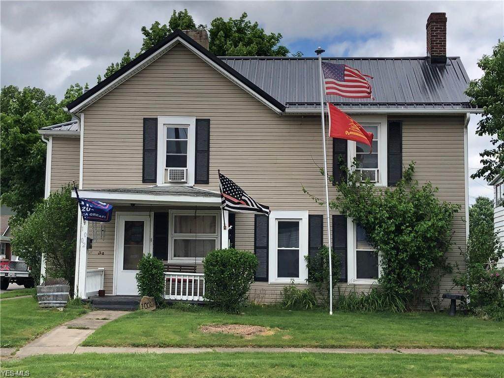 1002 Chestnut Street - Photo 1