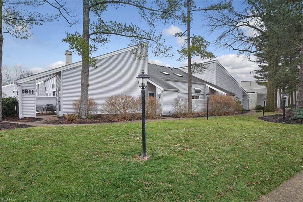 1611 Cedarwood Drive - Photo 1
