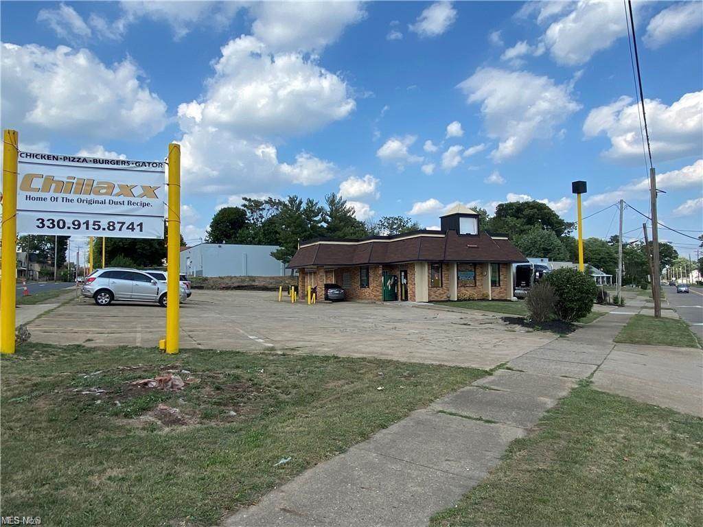 918 Cherry Avenue - Photo 1