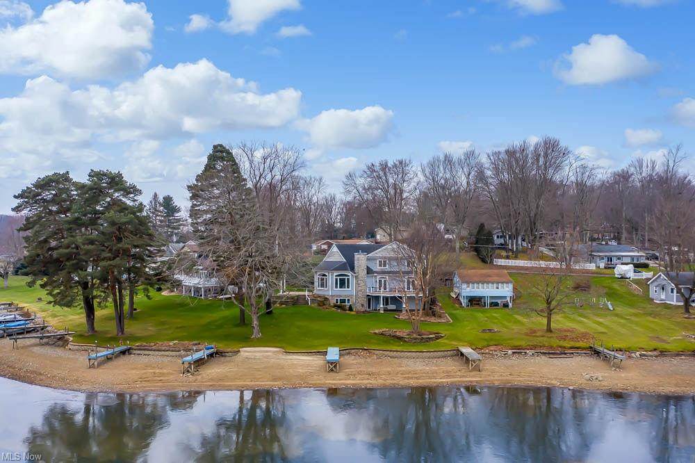 6734 Lakeview Drive - Photo 1