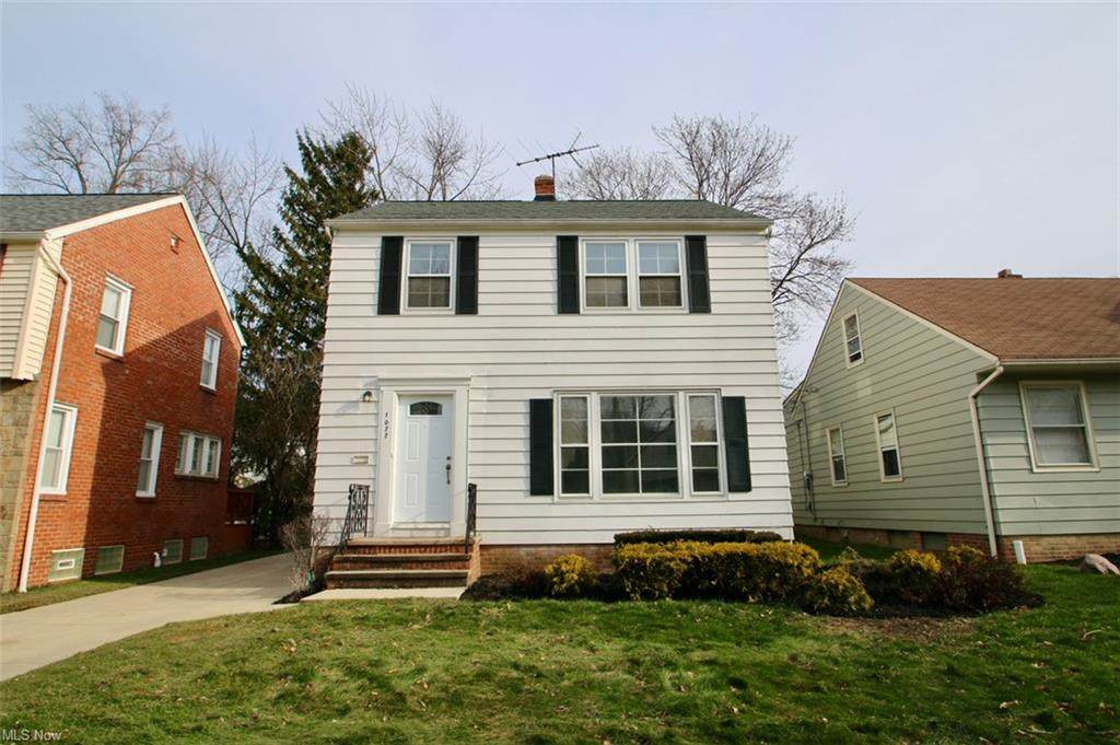 1077 Avondale Road - Photo 1