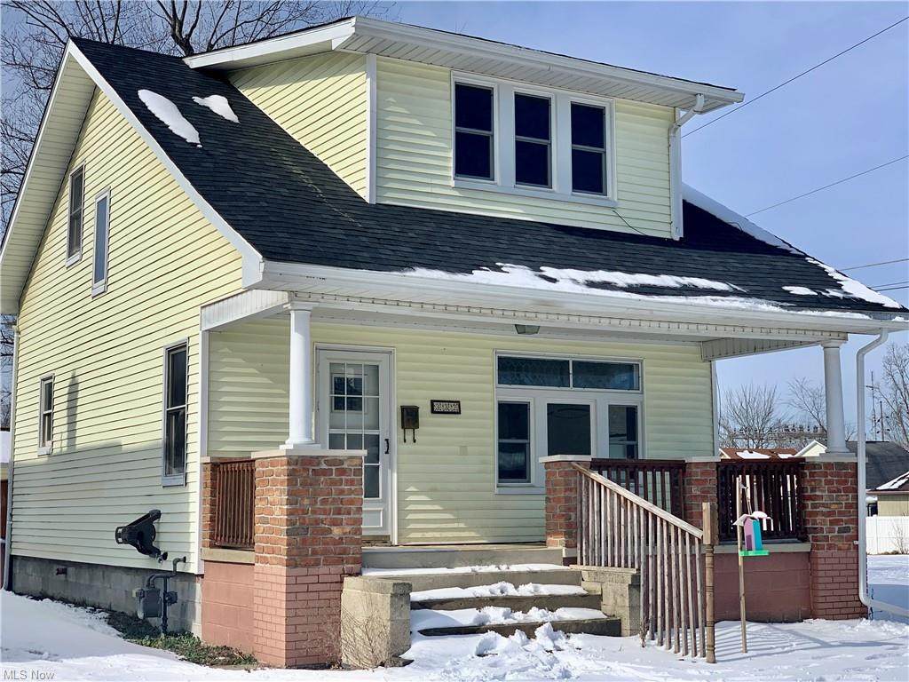 332 15th Street - Photo 1