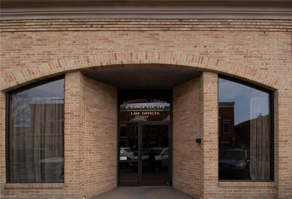 117 Broadway - Photo 1