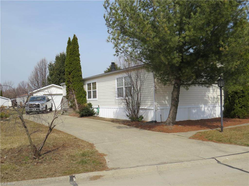 1591 Caddy Lane - Photo 1