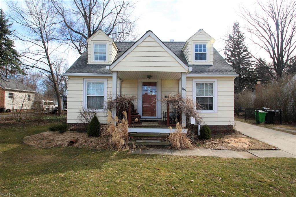 715 250th Street - Photo 1